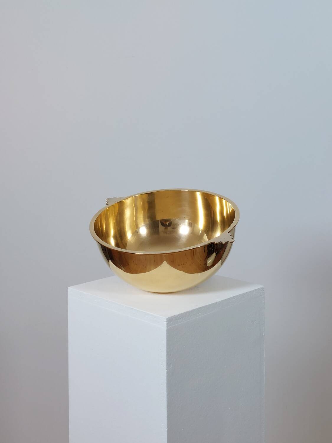 Antique and elegant Art Deco brass bowl