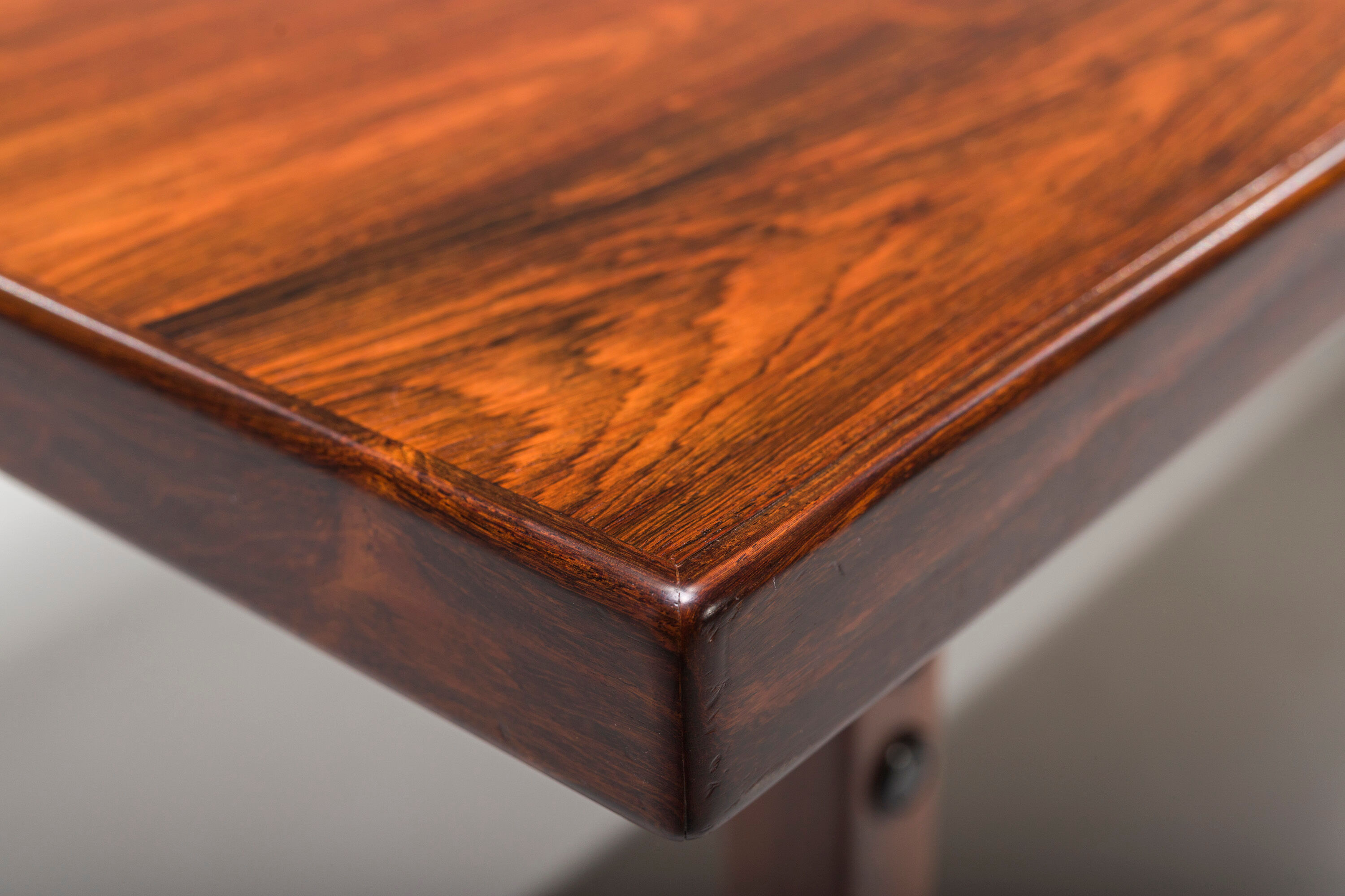 Mid-Century Modern Jacaranda Itamaraty Desk by Sergio Rodrigues for Oca, Brazil, 1960s