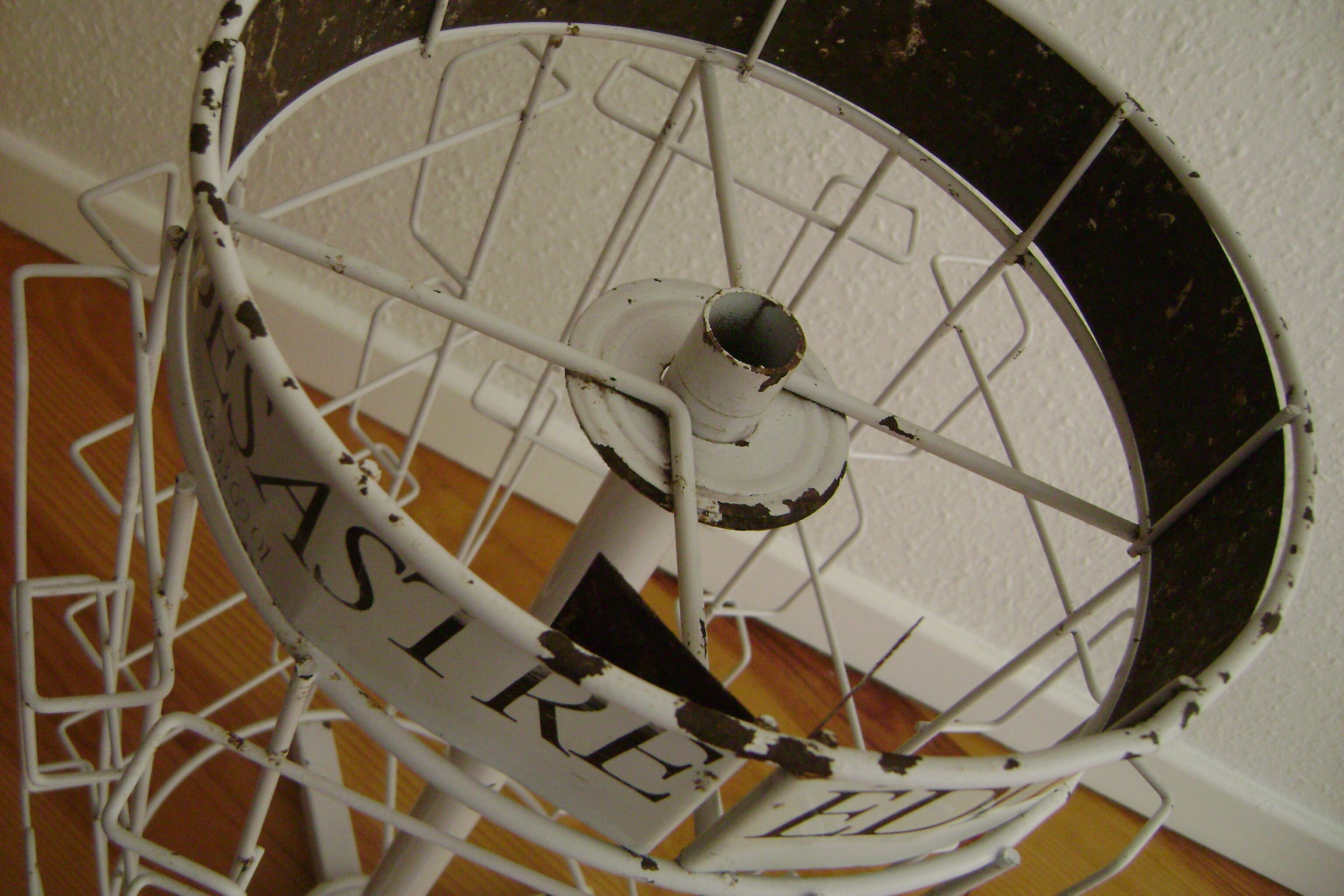 Turnstile postcards editions du désastre paris vintage