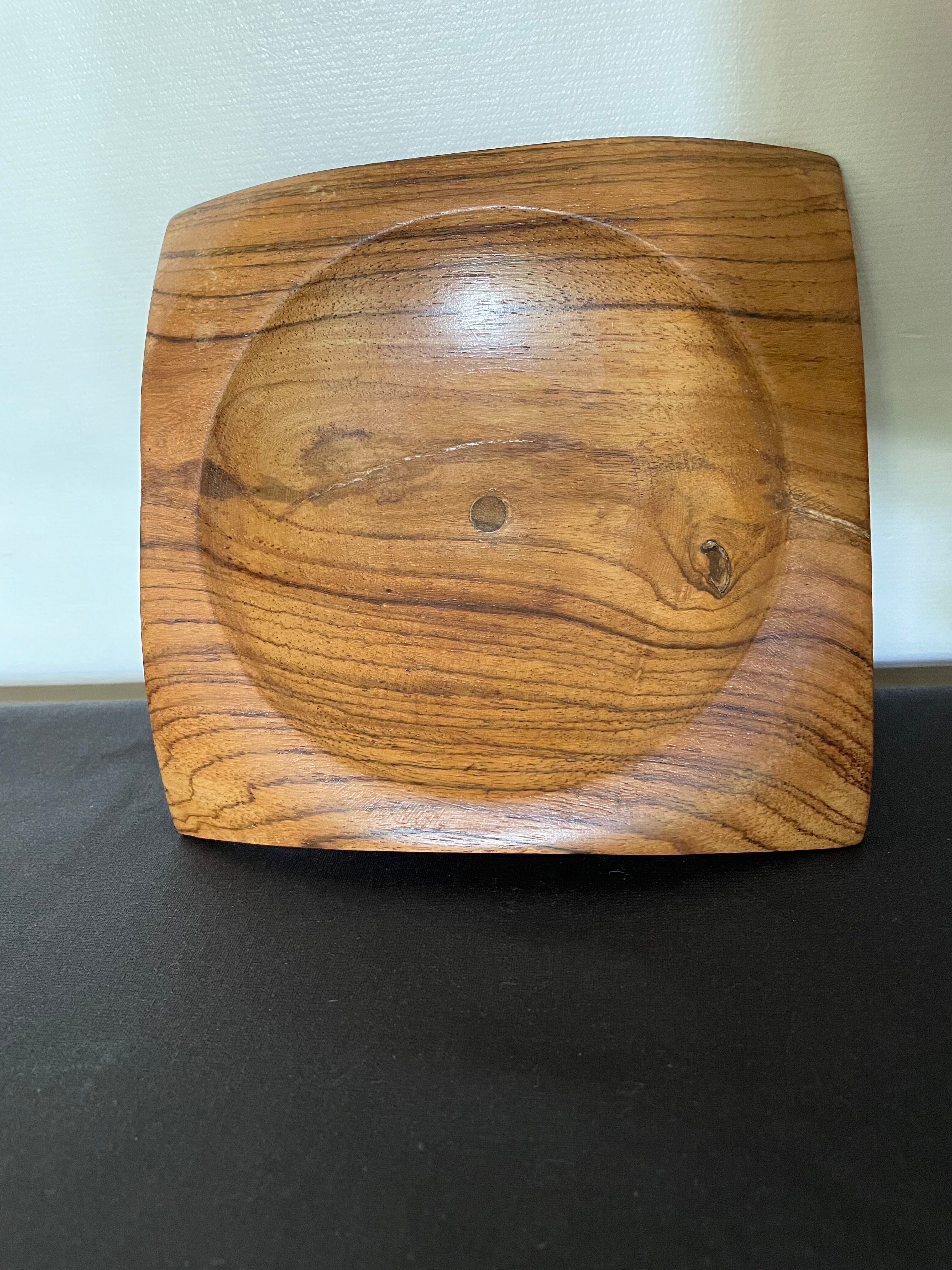 Turned wooden pocket tray