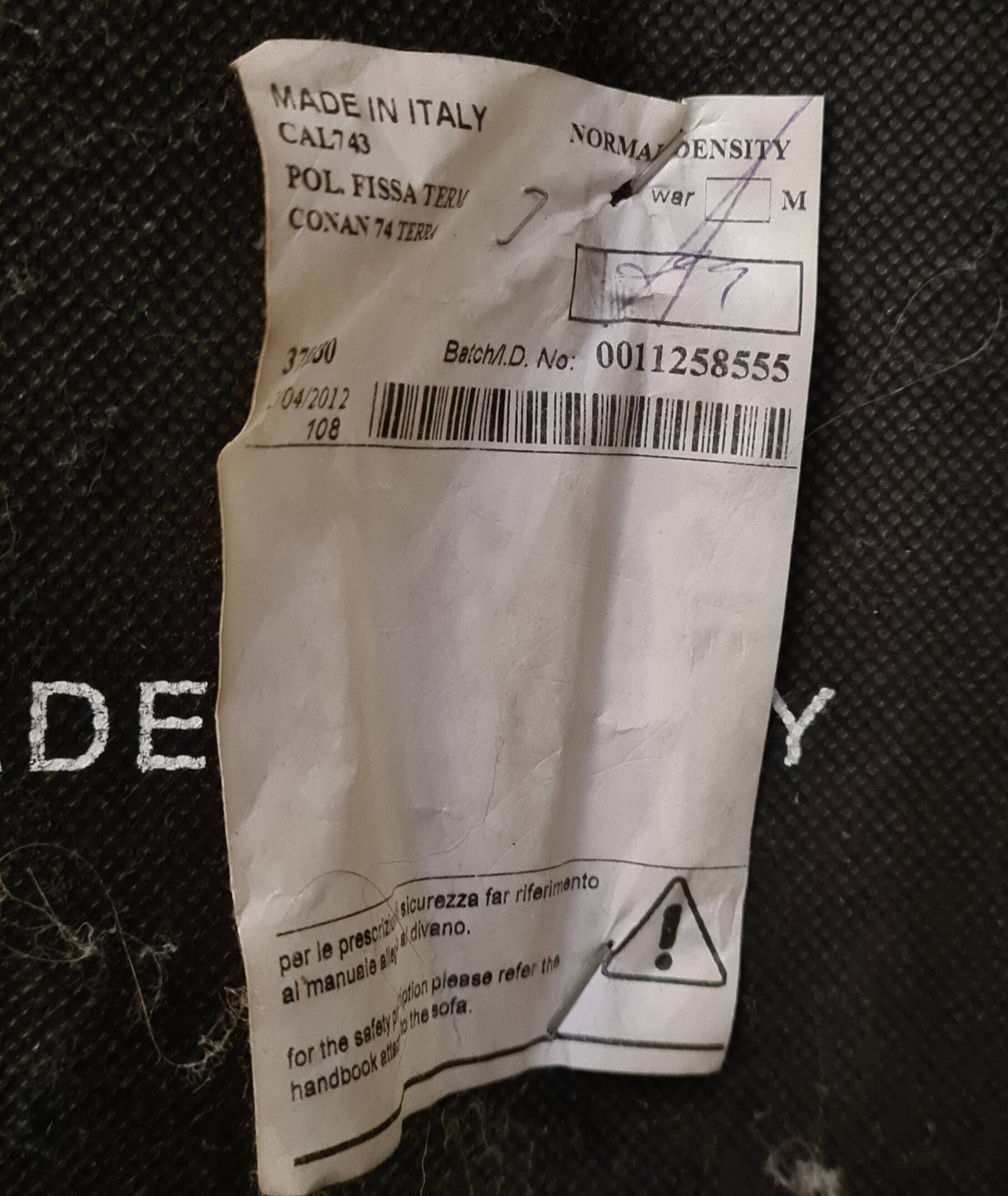 Individual leather armchair