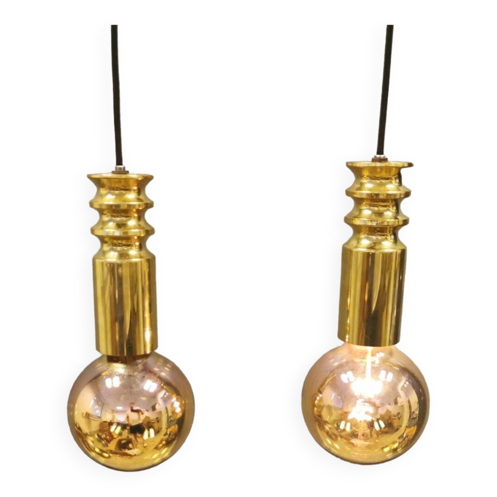 Frimann Goldstar pendant lights made by Philips in the 1970s. Model SPYBALL