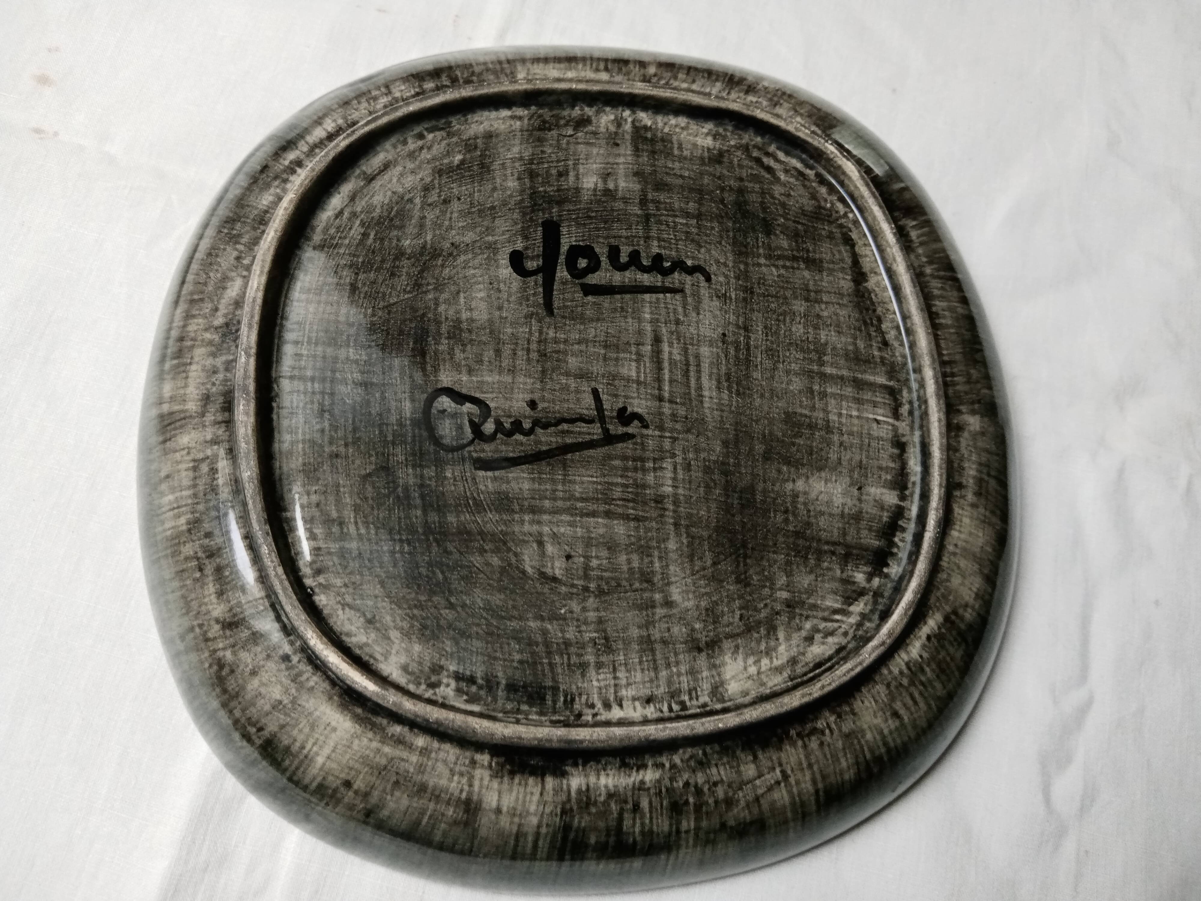 Fish decor plate by Youen Quimper