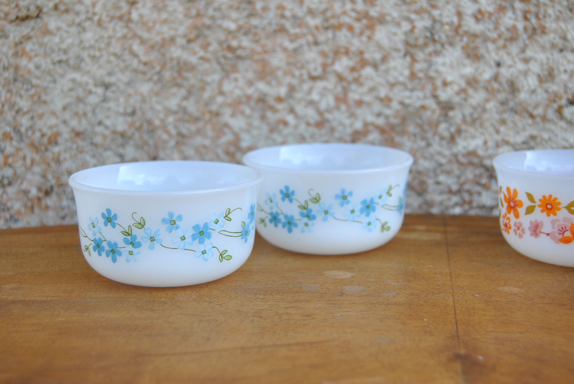 Series of 4 Scania and Veronica ramekins from Arcopal 70s/80s