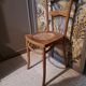 Chaise de style bistrot en bois blond 1940
