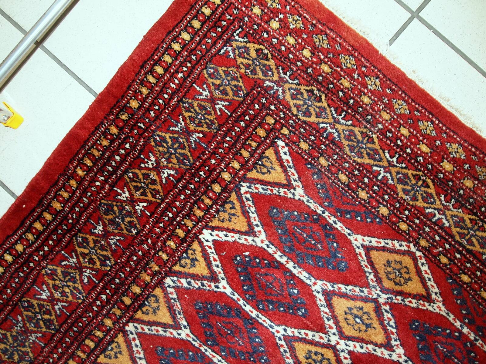 Tapis Vintage Bukhara Ouzbek, Années 1960, Élégance Classique
