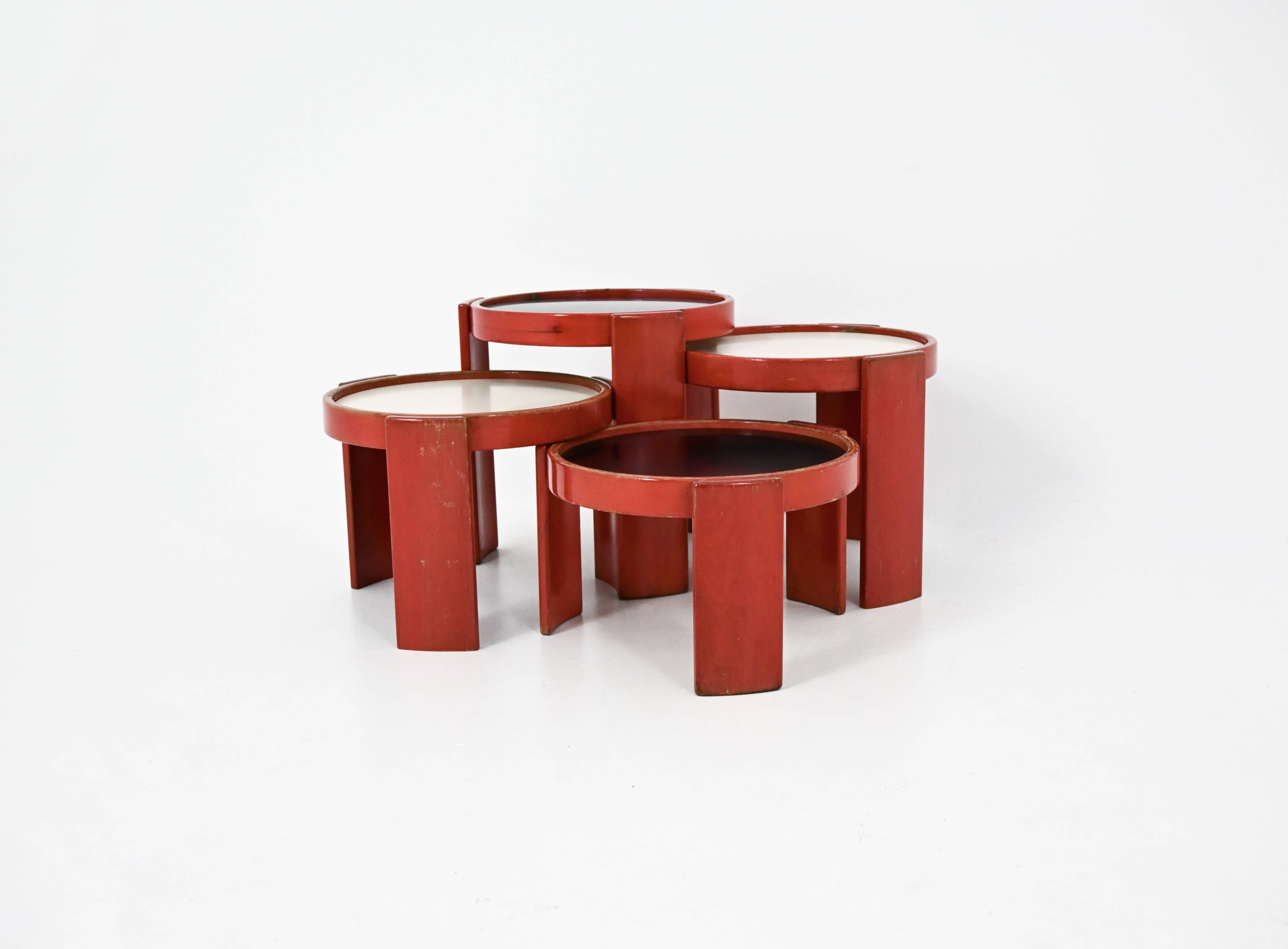 Nest tables model 780 by Gianfranco Frattini for Cassina, 1960s.
