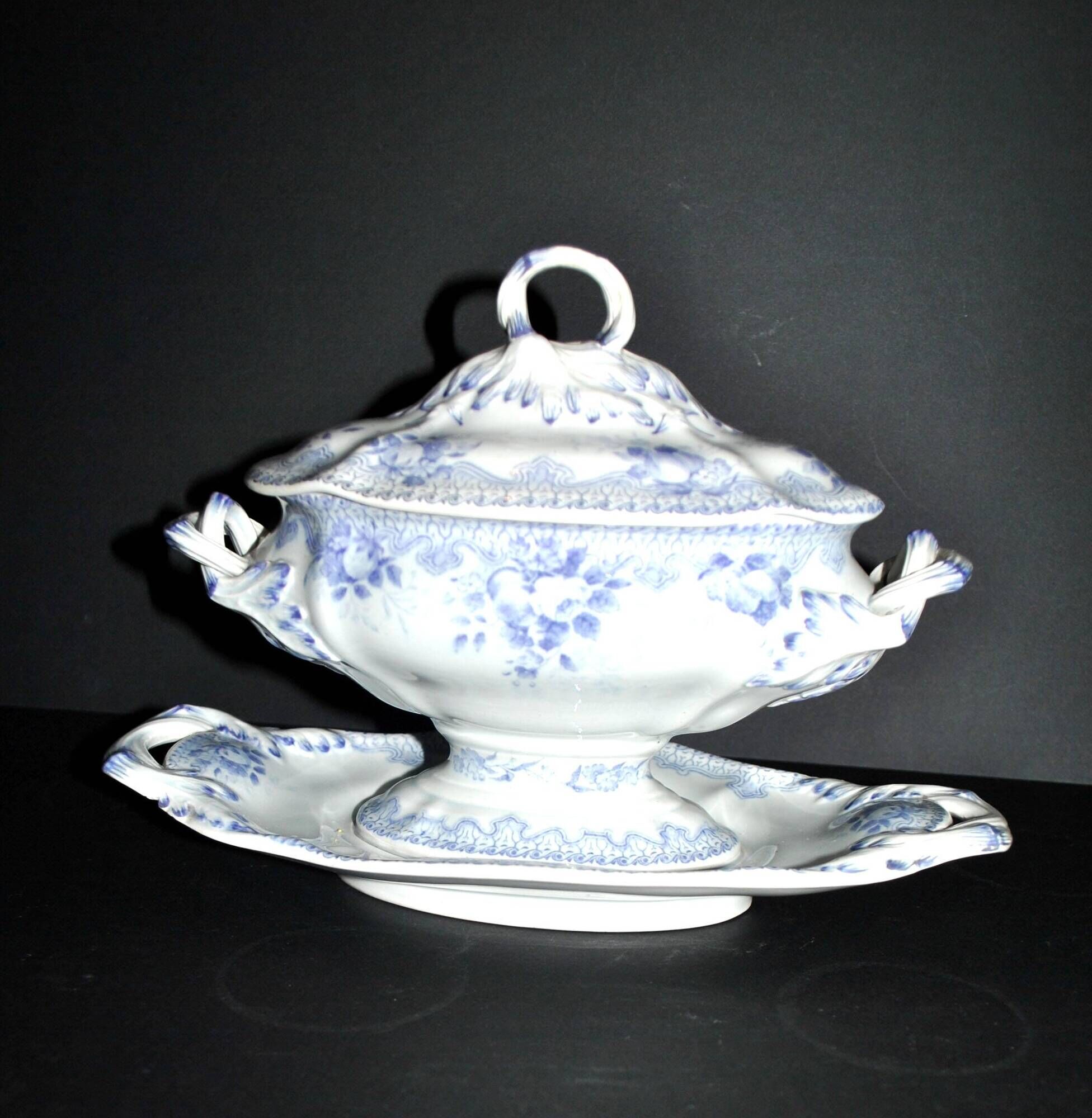 Antique earthenware sauceboat from CREIL MONTEREAU LM&Cie 1840-1870