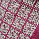 Nappe et 8 serviettes brodées basque ancienne rouge bordeaux