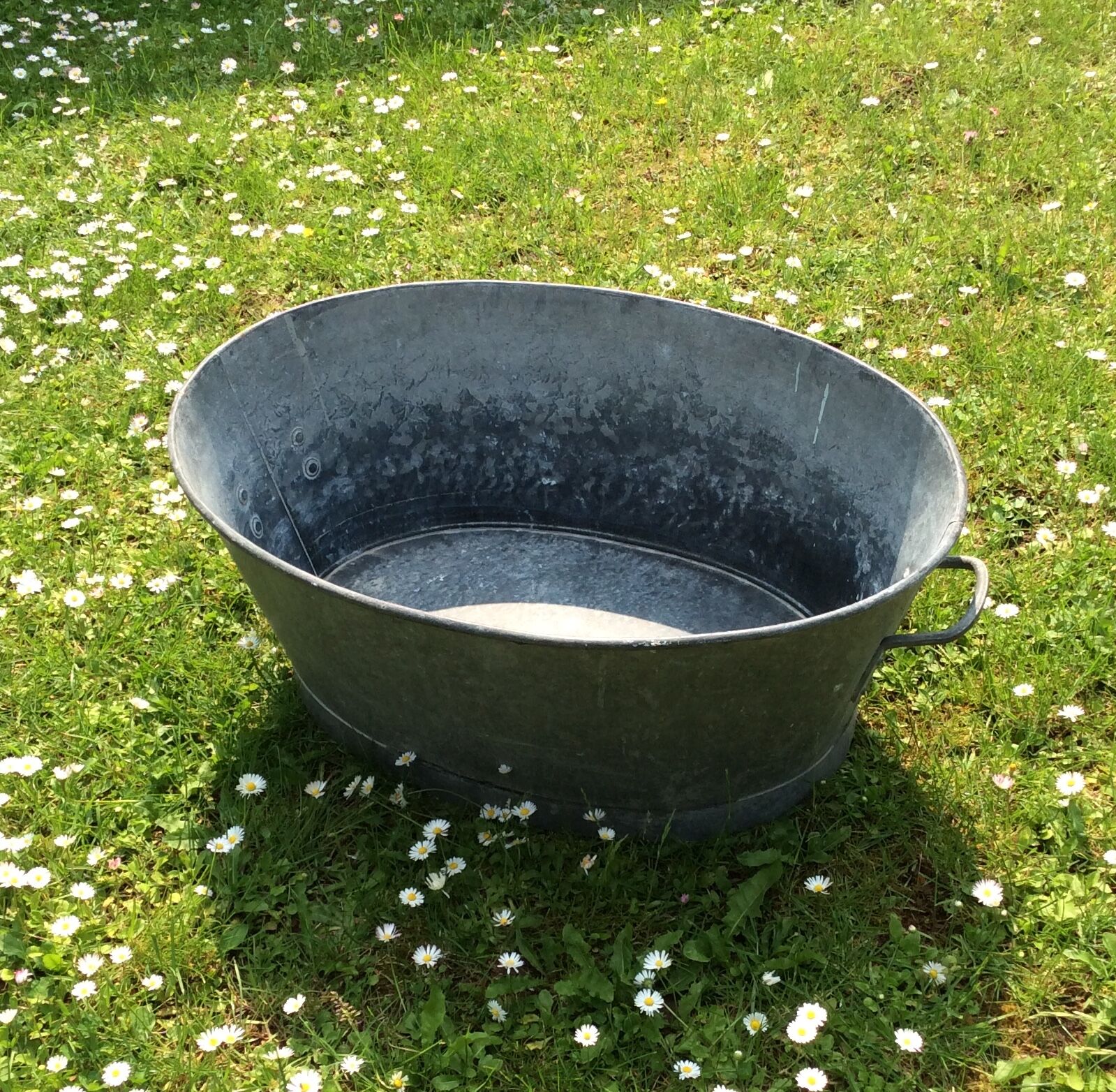 Old zinc basin oval shape with two handles