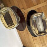 2 ashtrays on feet