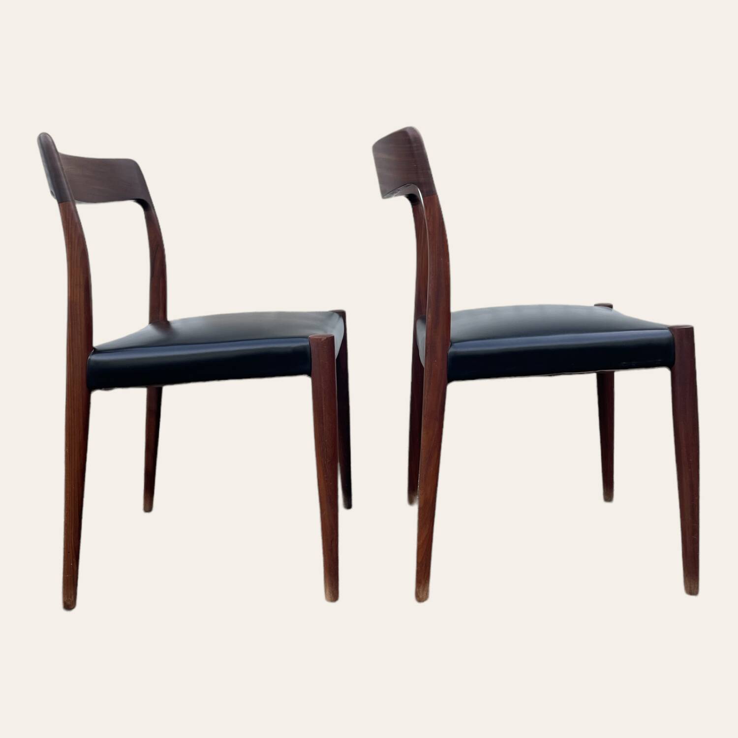 Pair of Rio rosewood chairs, Niels O. Moller