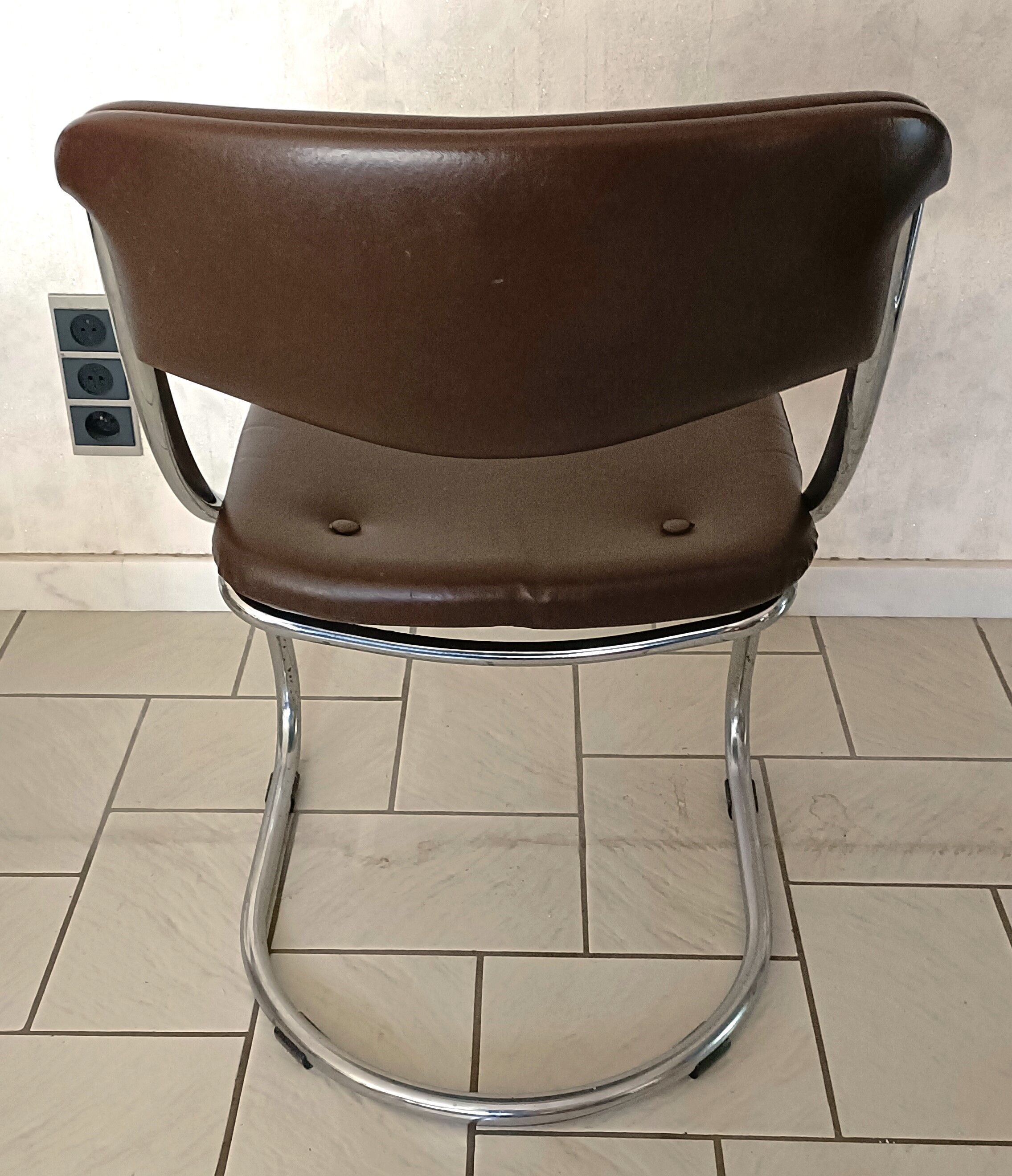 Set of 4 chrome tubular chairs design 1970