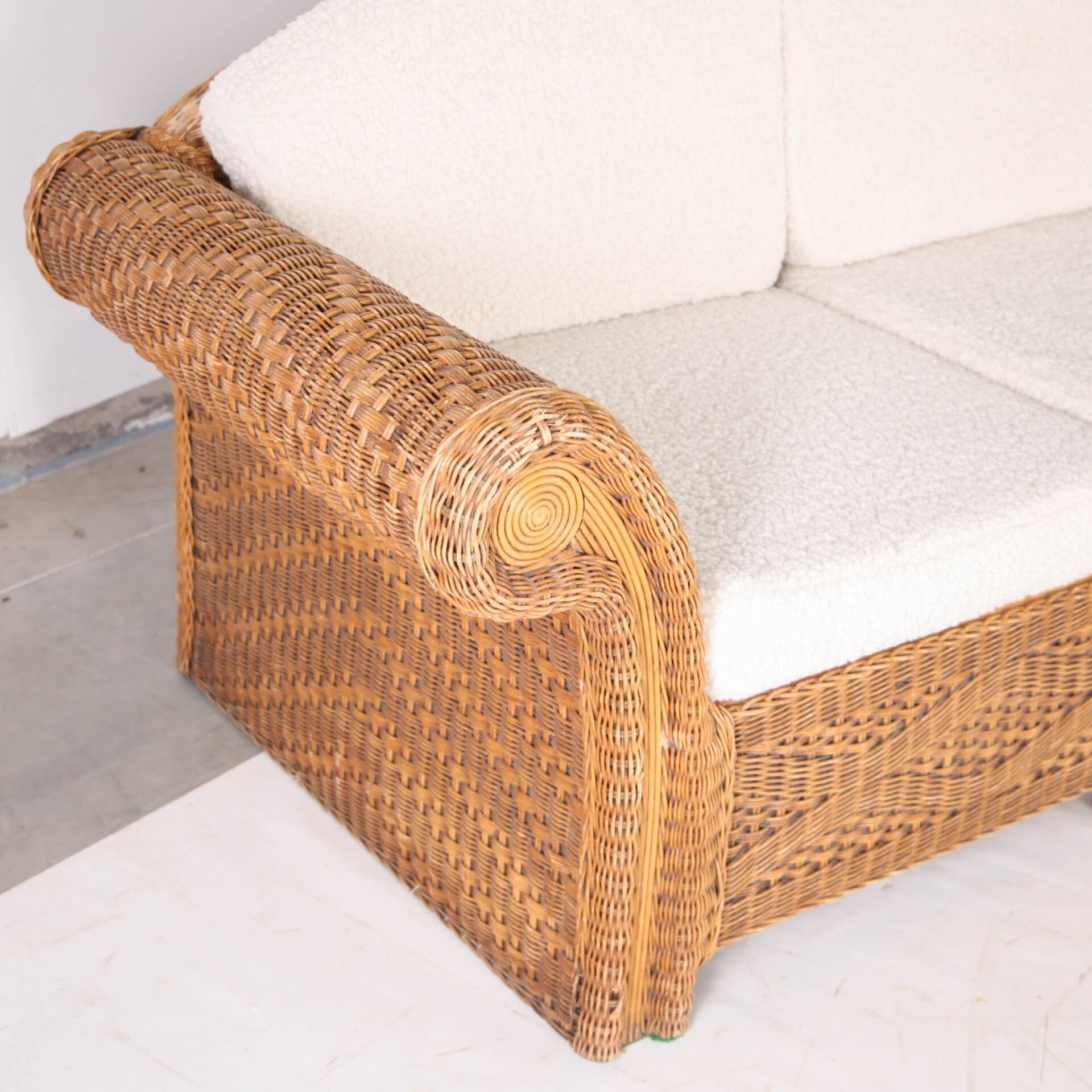 Woven rattan lounge set