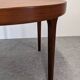 Table ronde extensible en teck de Oluf Theodor Larsen, Danemark vers 1970