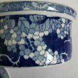 Ancient white blue Chinese ceramic pot