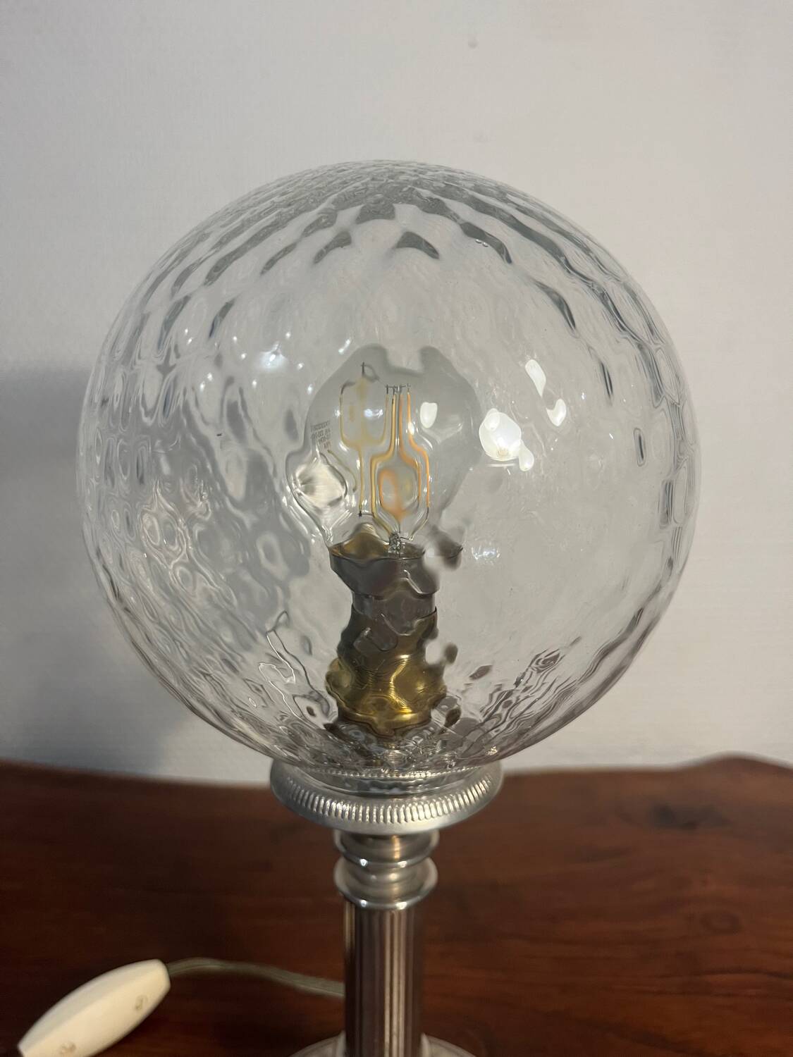 Metal lamp and art deco ribbed glass globe