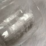 Verres hauts en cristal gravés