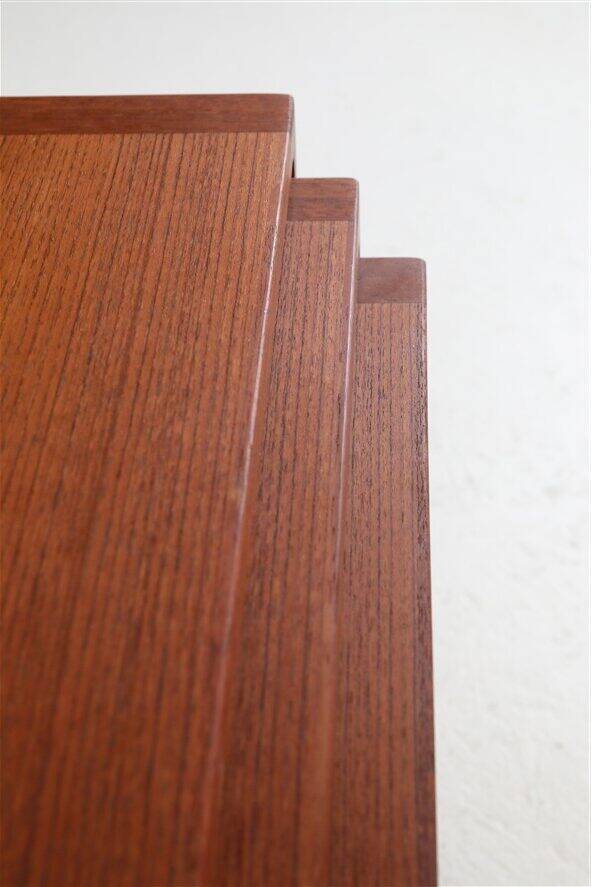 Set of 3 "#253" teak nesting tables by Kai Kristiansen / Mid-century Danish modern design / Minimalism / 1960s