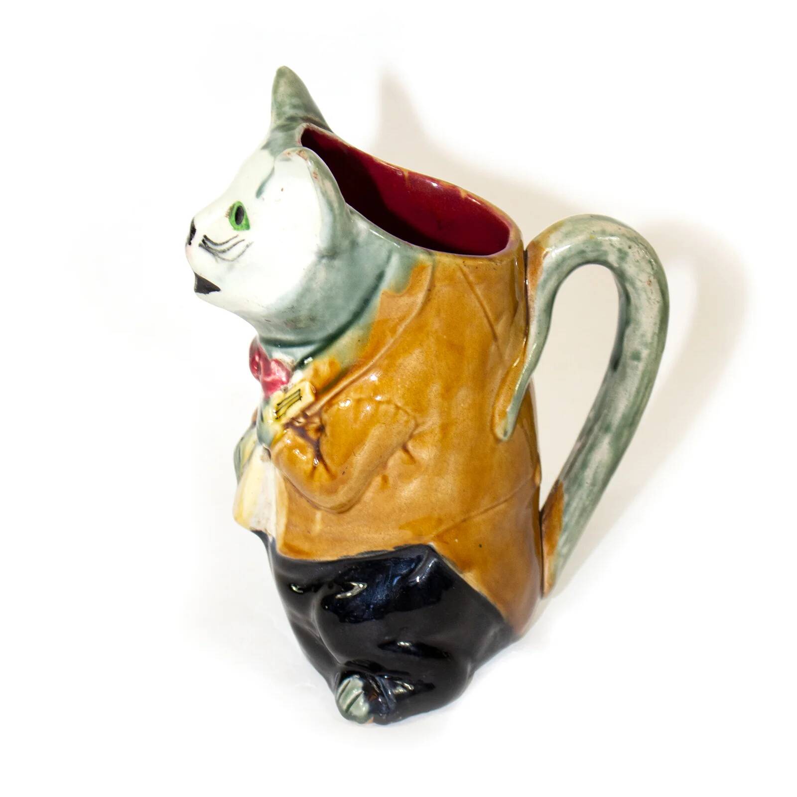 Figurative jug in majolica cat