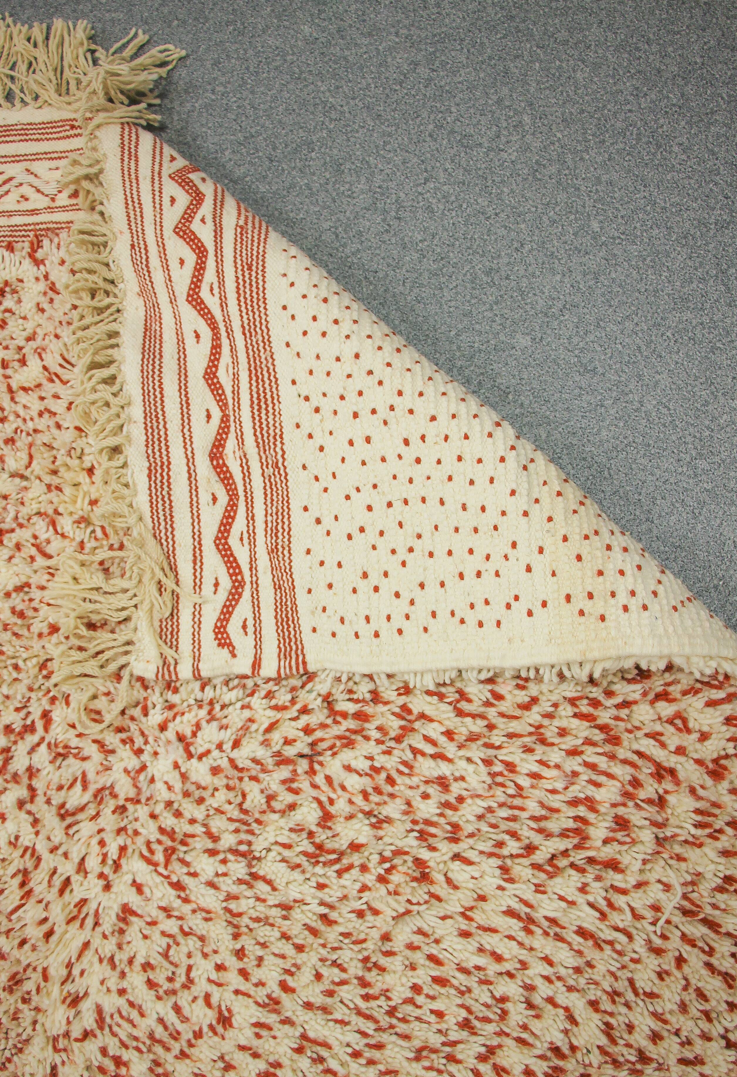 Beni ourain red carpet mottled 267 x 163