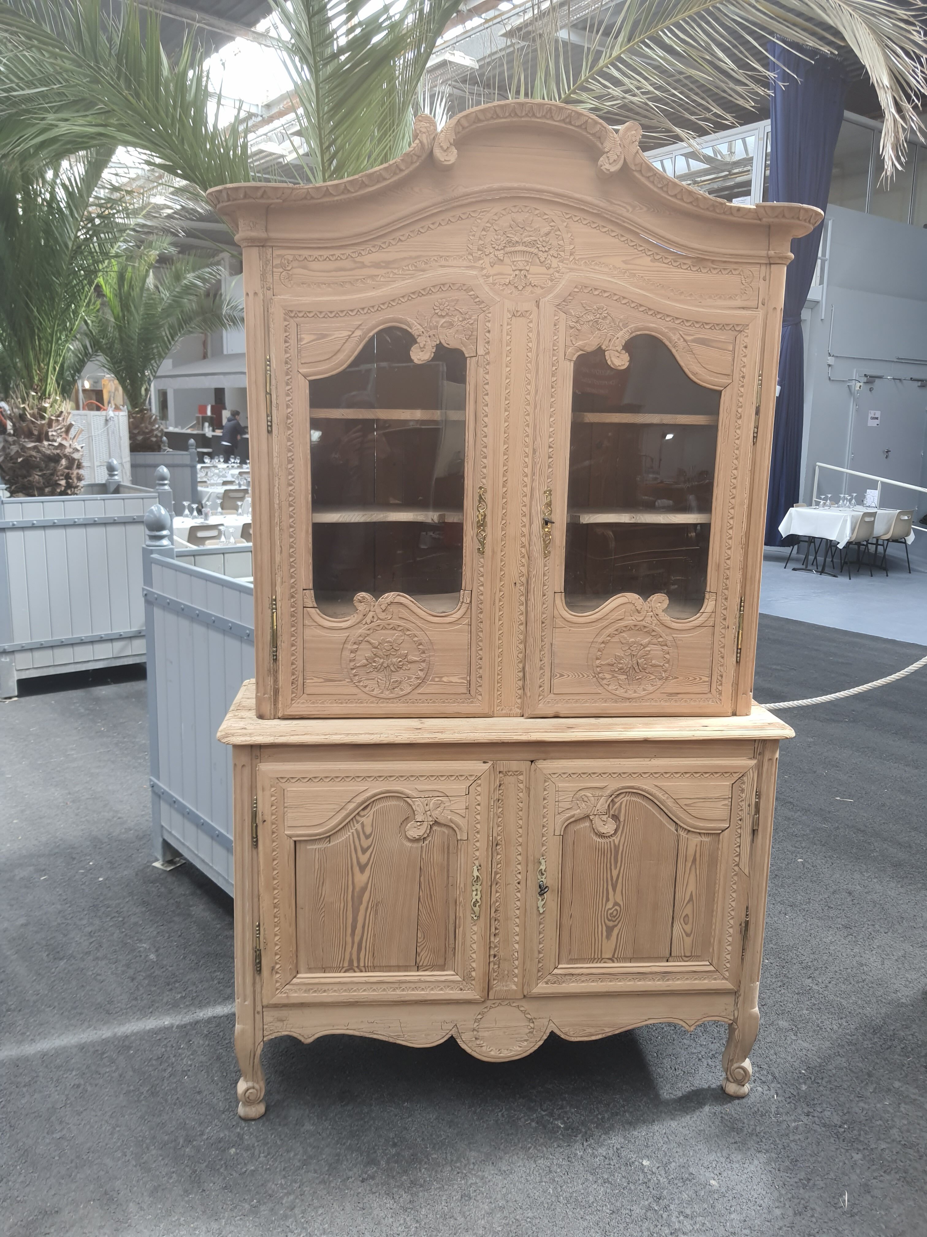 Cauchois fir sideboard