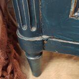 Showcase Louis XVI blue patina