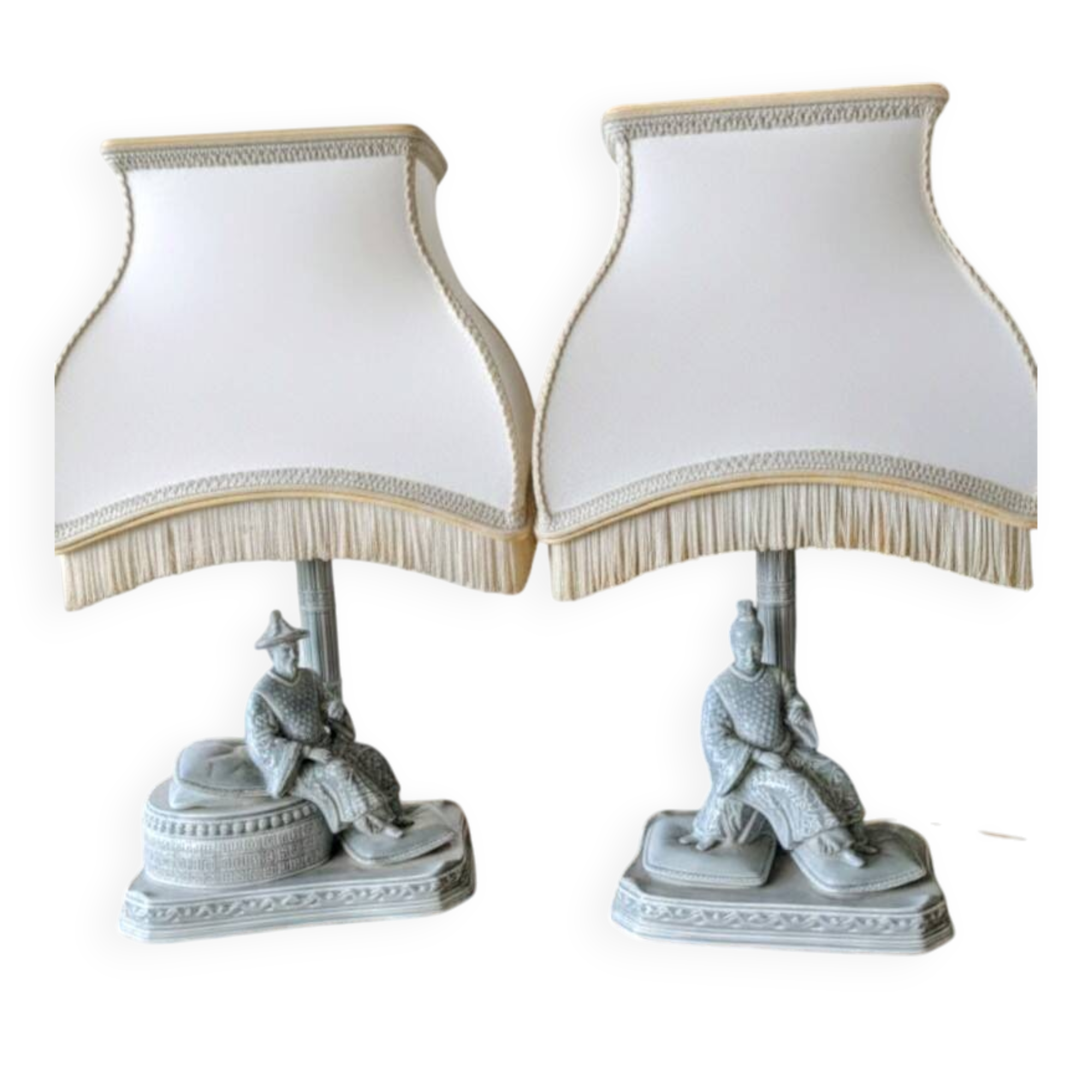 2 enamelled porcelain lamps