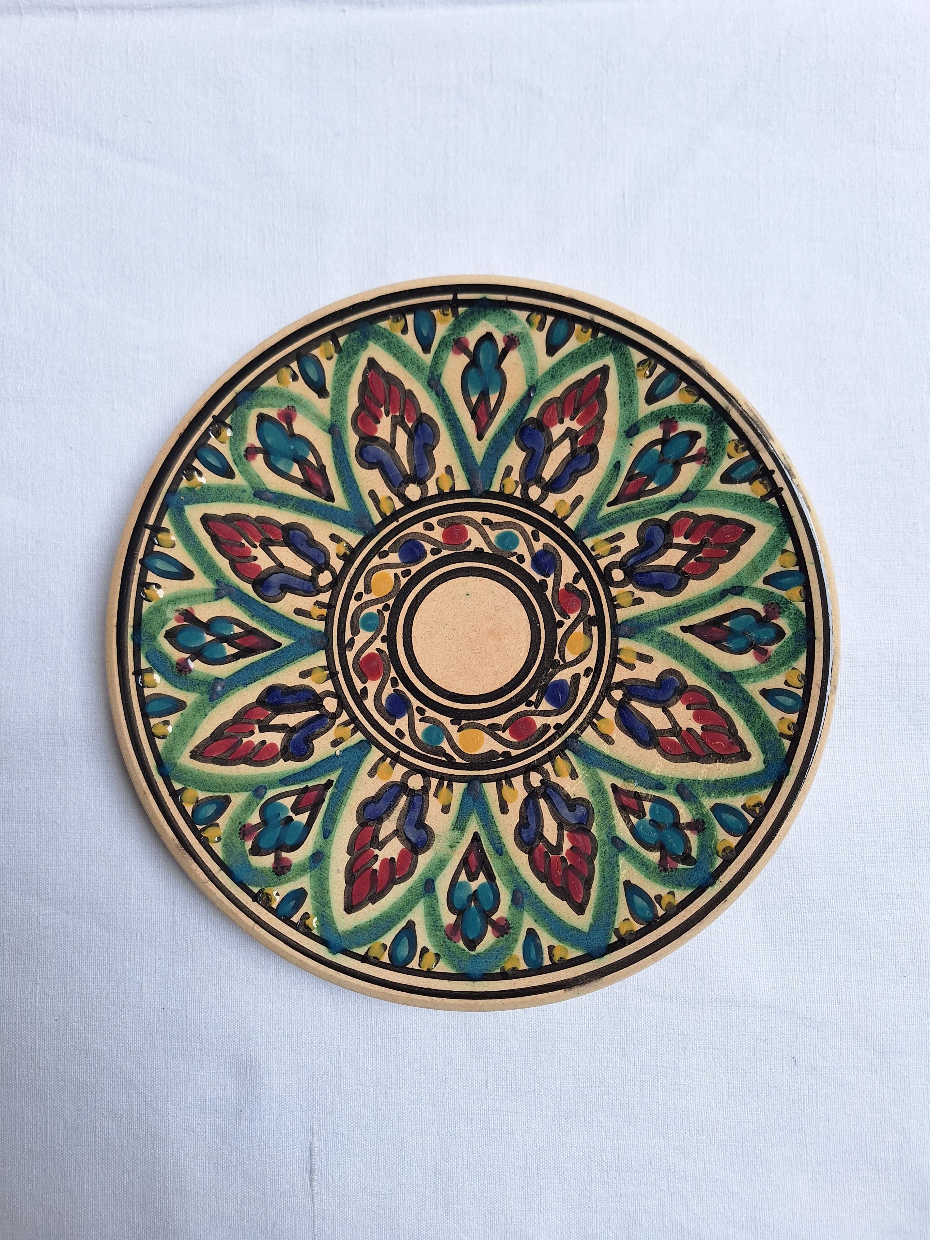 Assiette plate artisanal