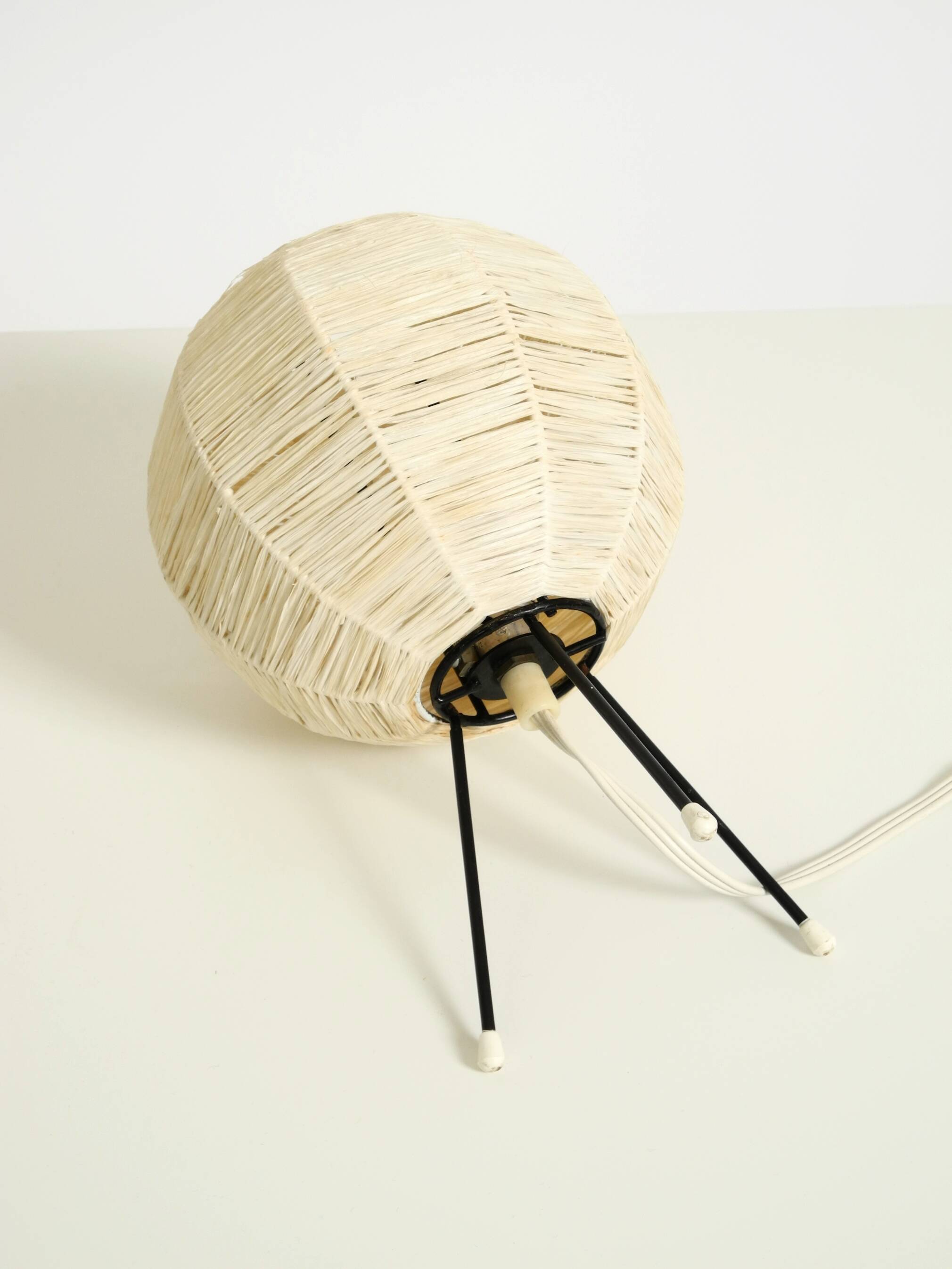 Beautiful mid-century modern tripod raffia table lamp