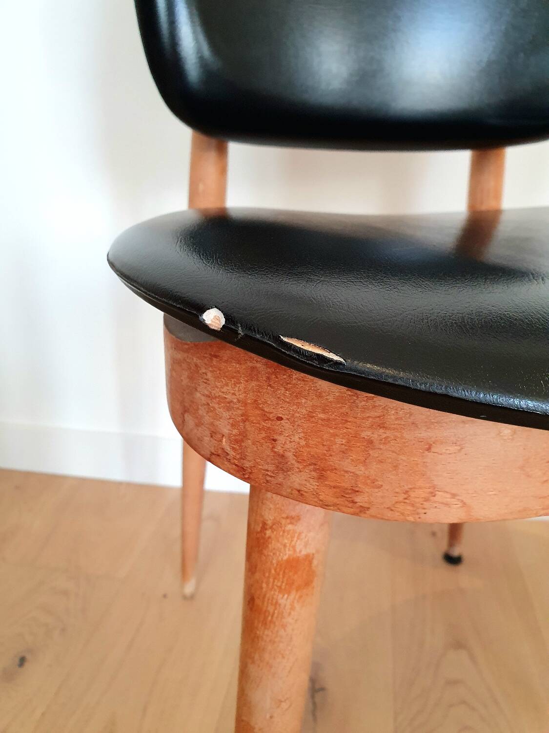 Vintage "Pegase" chairs by Pierre Gurariche / Baumann