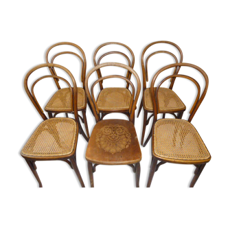 Set of 6 old bistro chairs including 5 with cannage and 1 wooden top