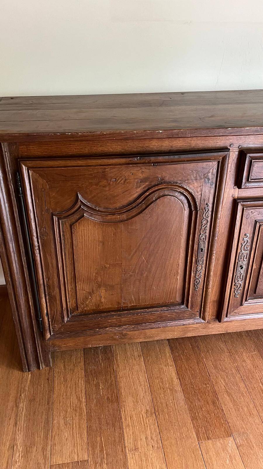Oak buffet in Louis XV style - Magnificent patina