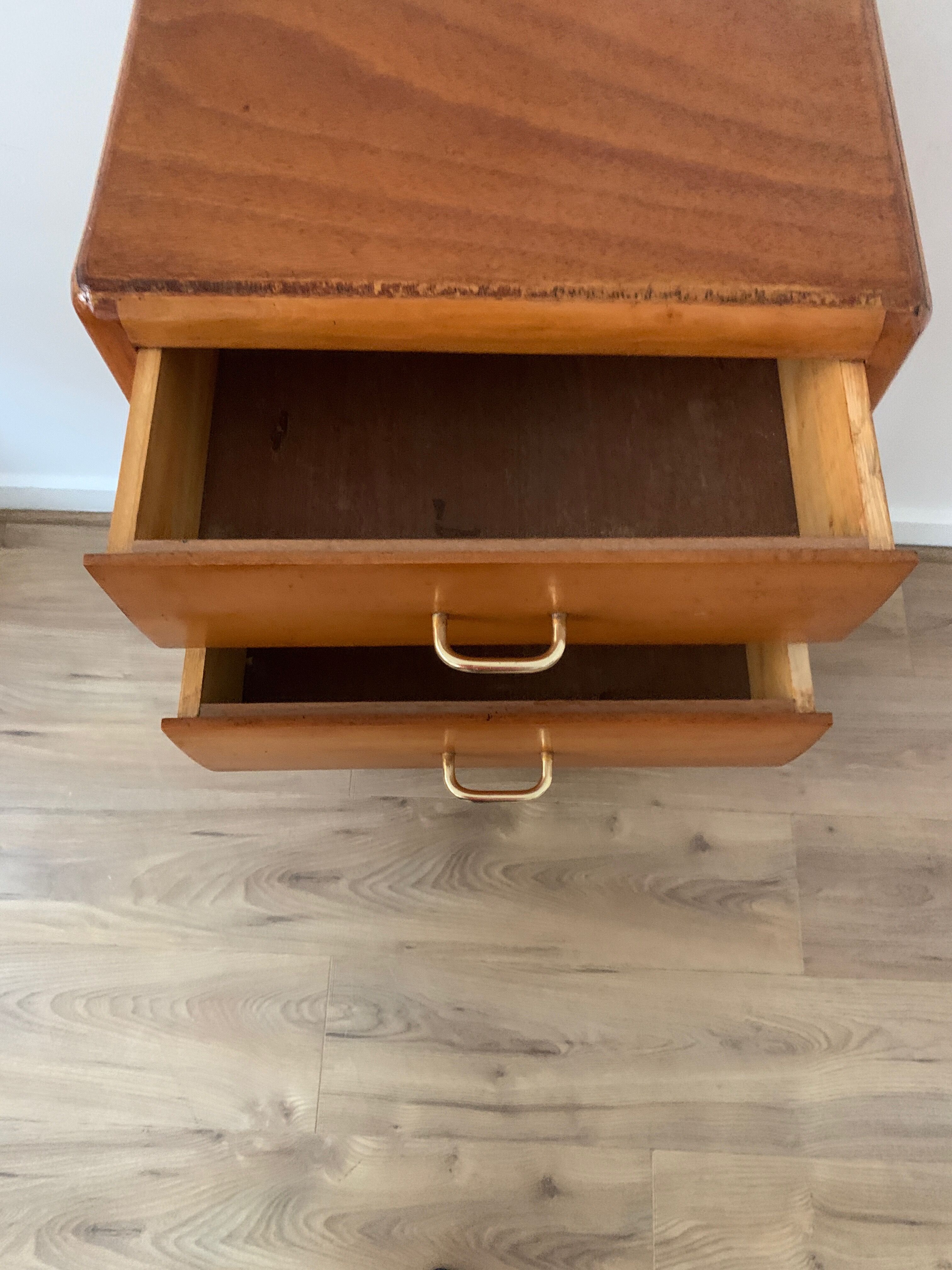 Compass feet dresser, 1968