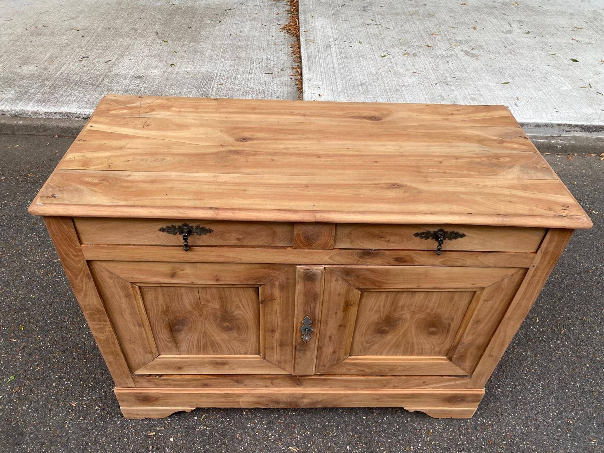 18th-century stripped buffet in solid walnut