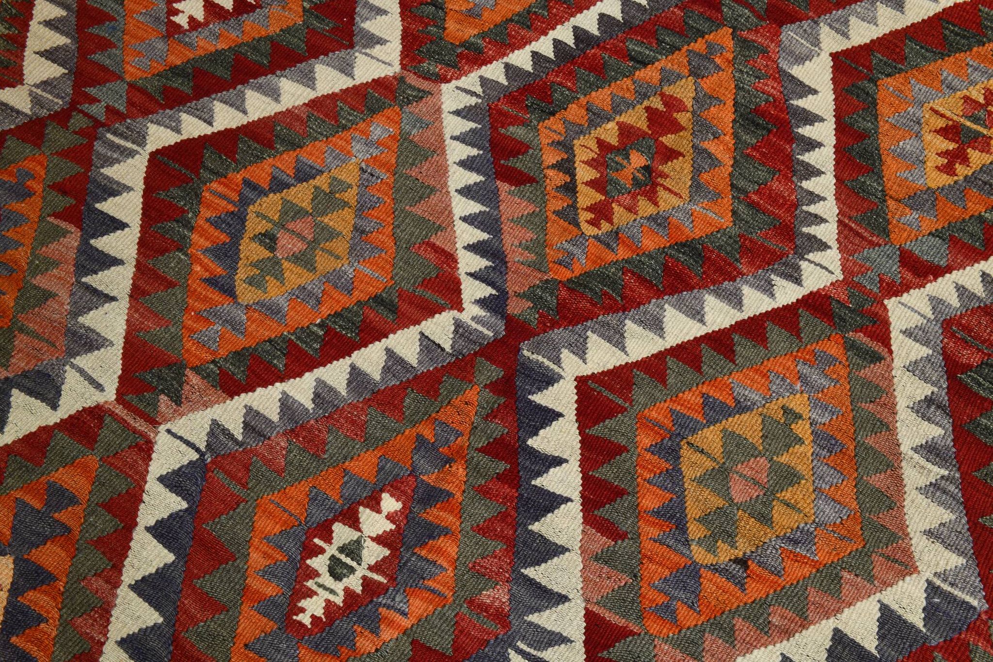 Geometric Style 5x9 Vintage Kilim Rug, 155x268Cm