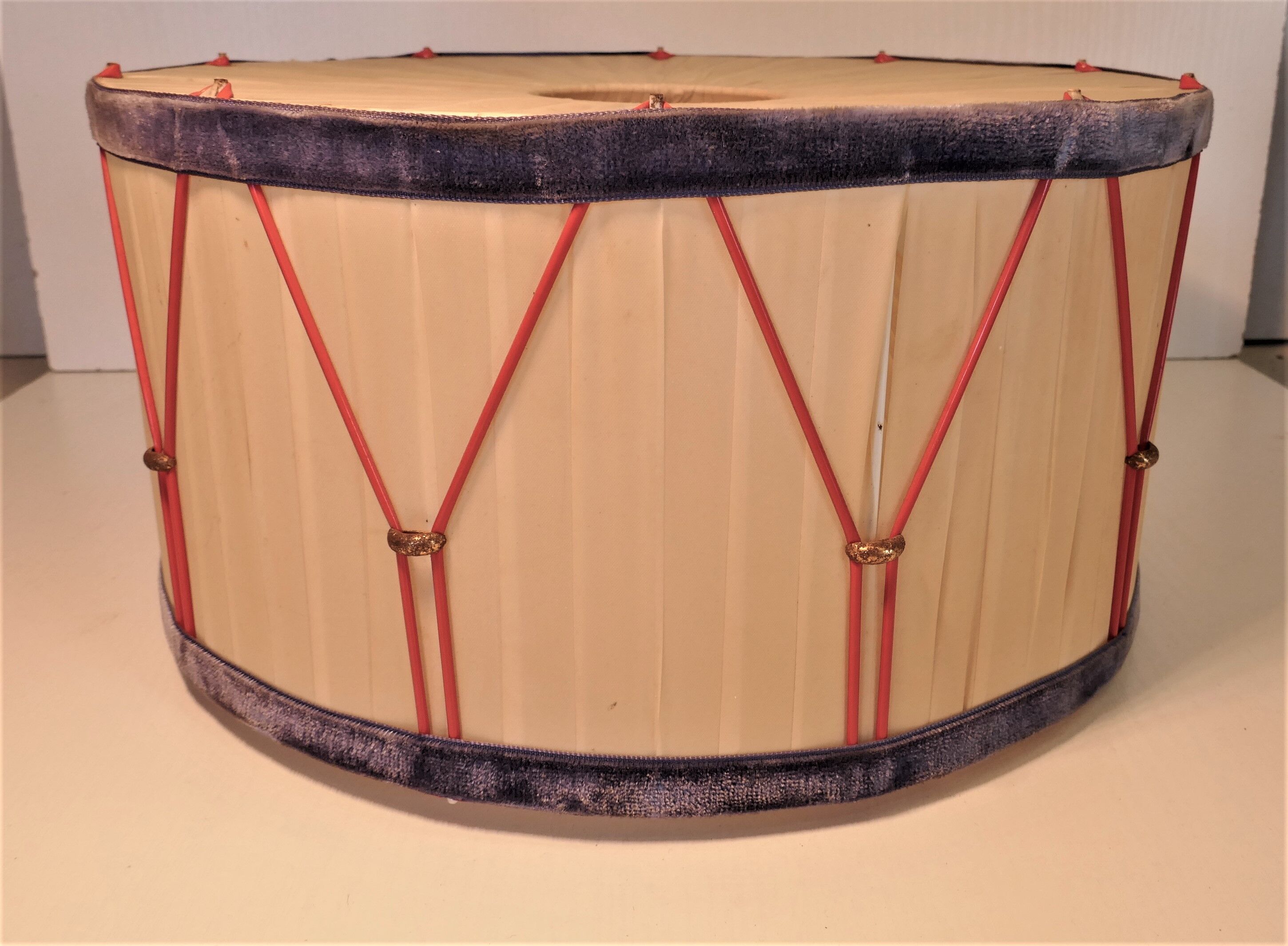 Vintage drum-shaped shade