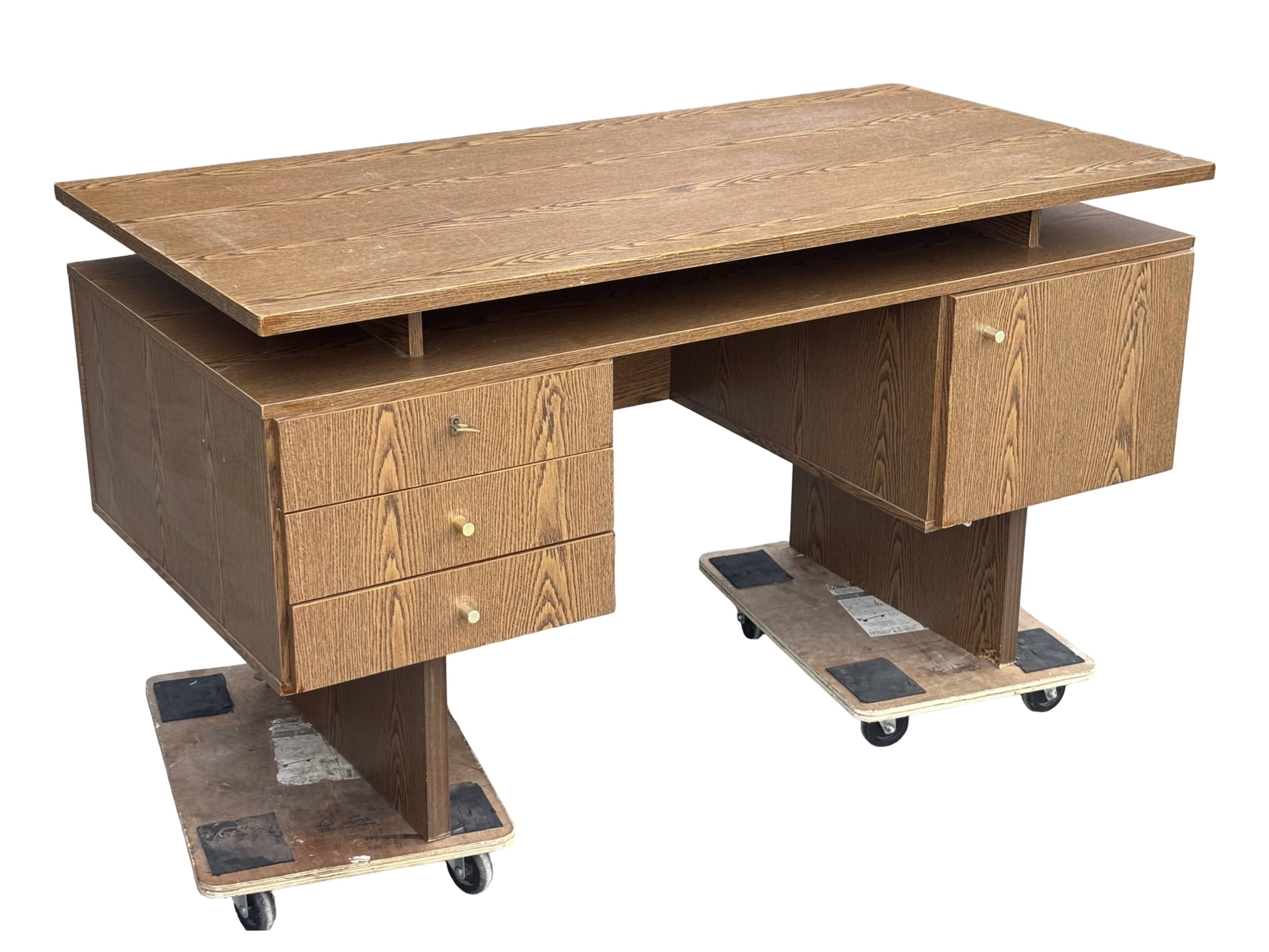 Vintage Desk Workplace Design 70s Retro