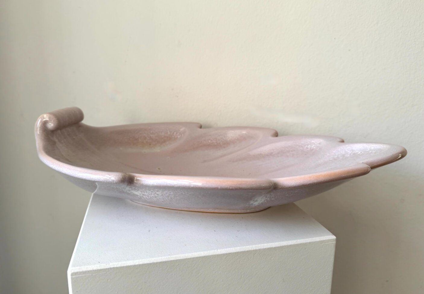 Large leaf-shaped stoneware bowl by Gunnar Nylund for Rörstrand, Sweden 1960s