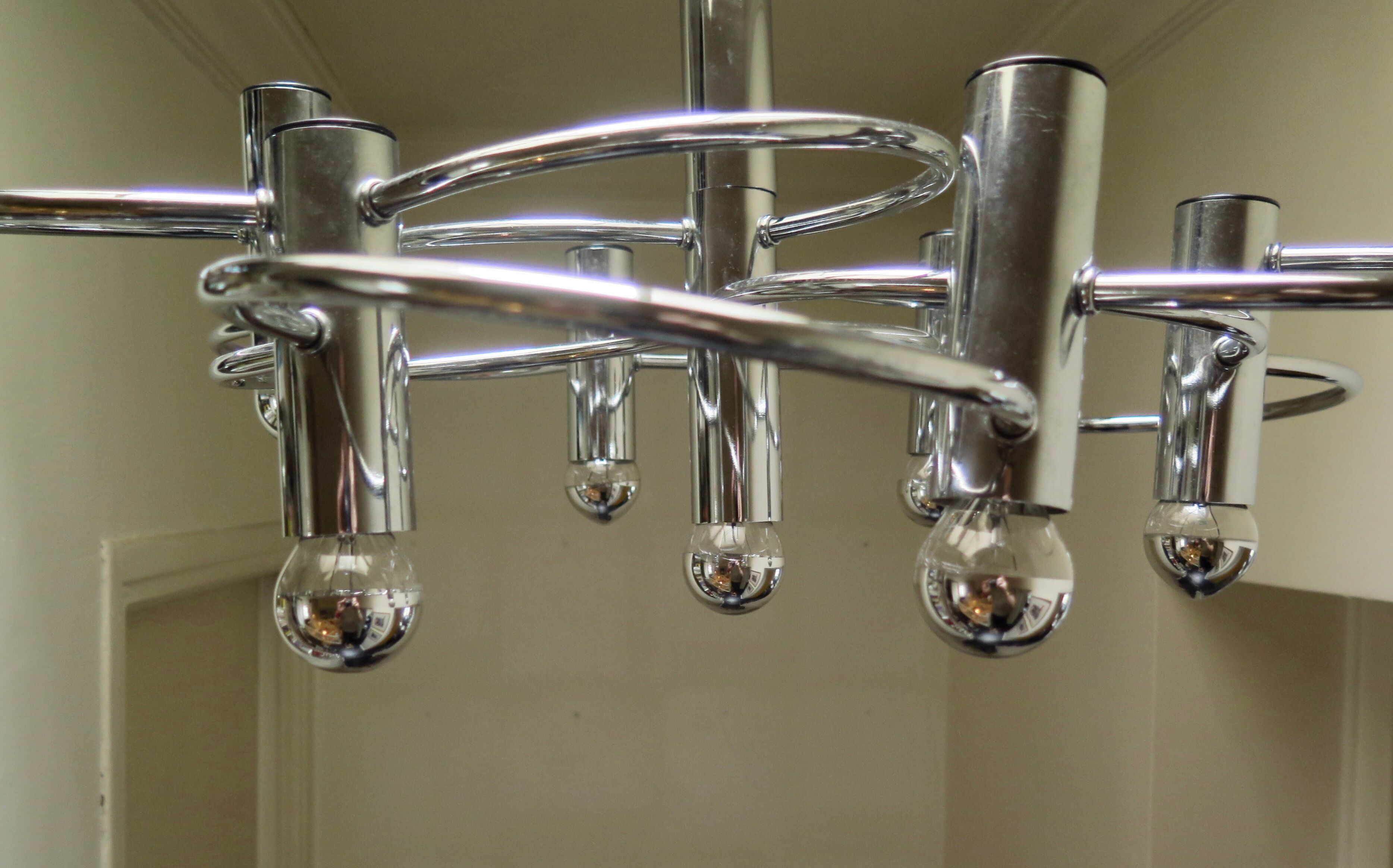 Sciolari chrome metal ceiling light with 8 light sources.