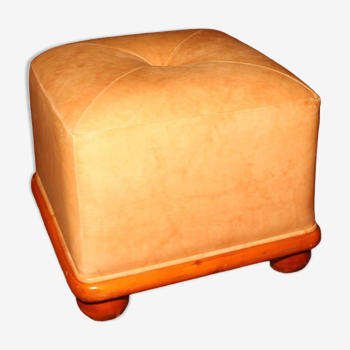 Cube pouf in light brown leather