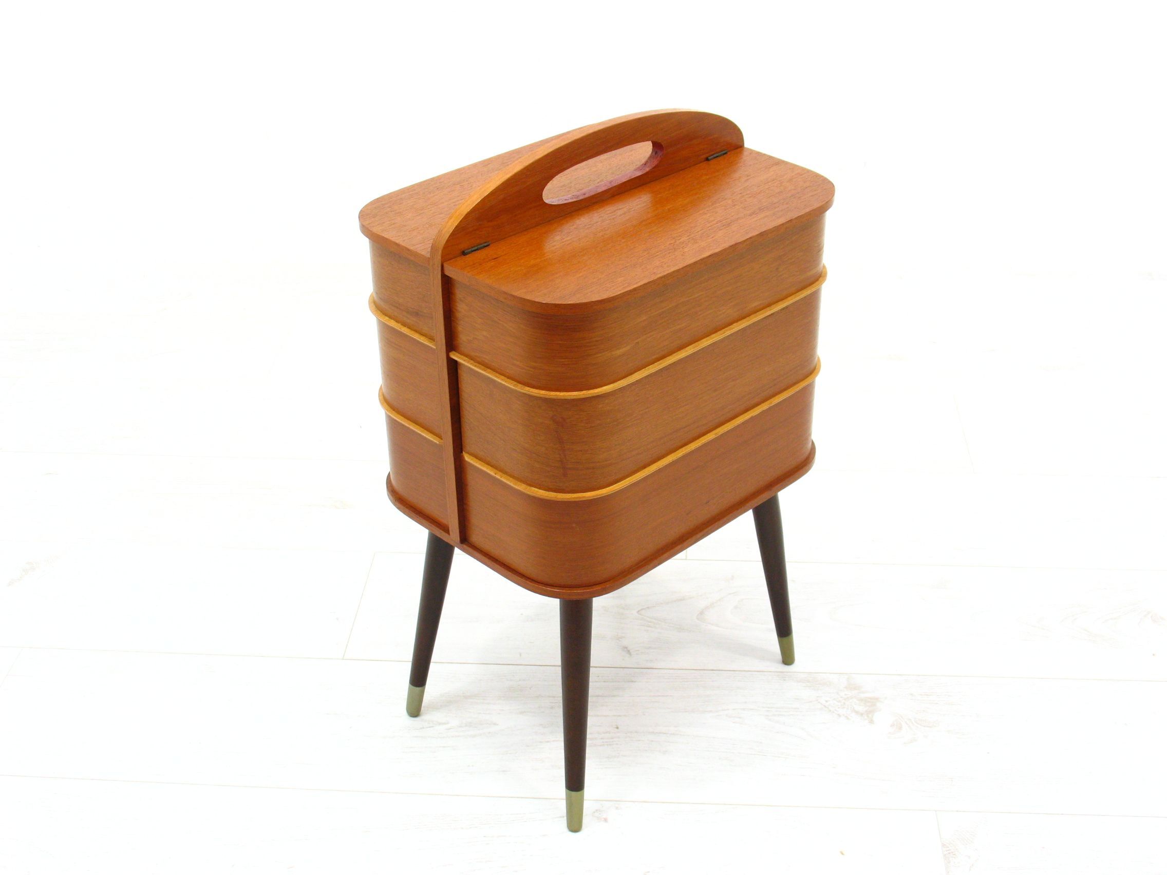 Coffre de rangement danois en contreplaqué, années 1970