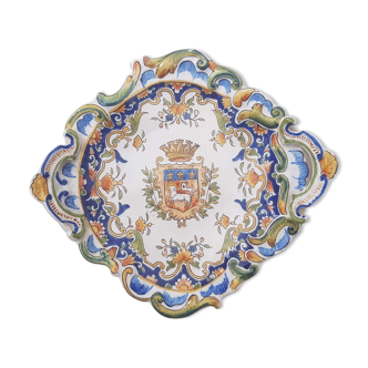 Plate with handles in faience of rouen