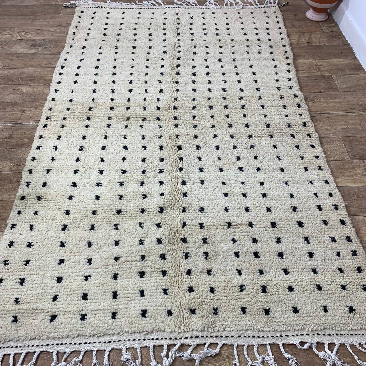 Handmade polka dot Berber rug 250 X 150 CM