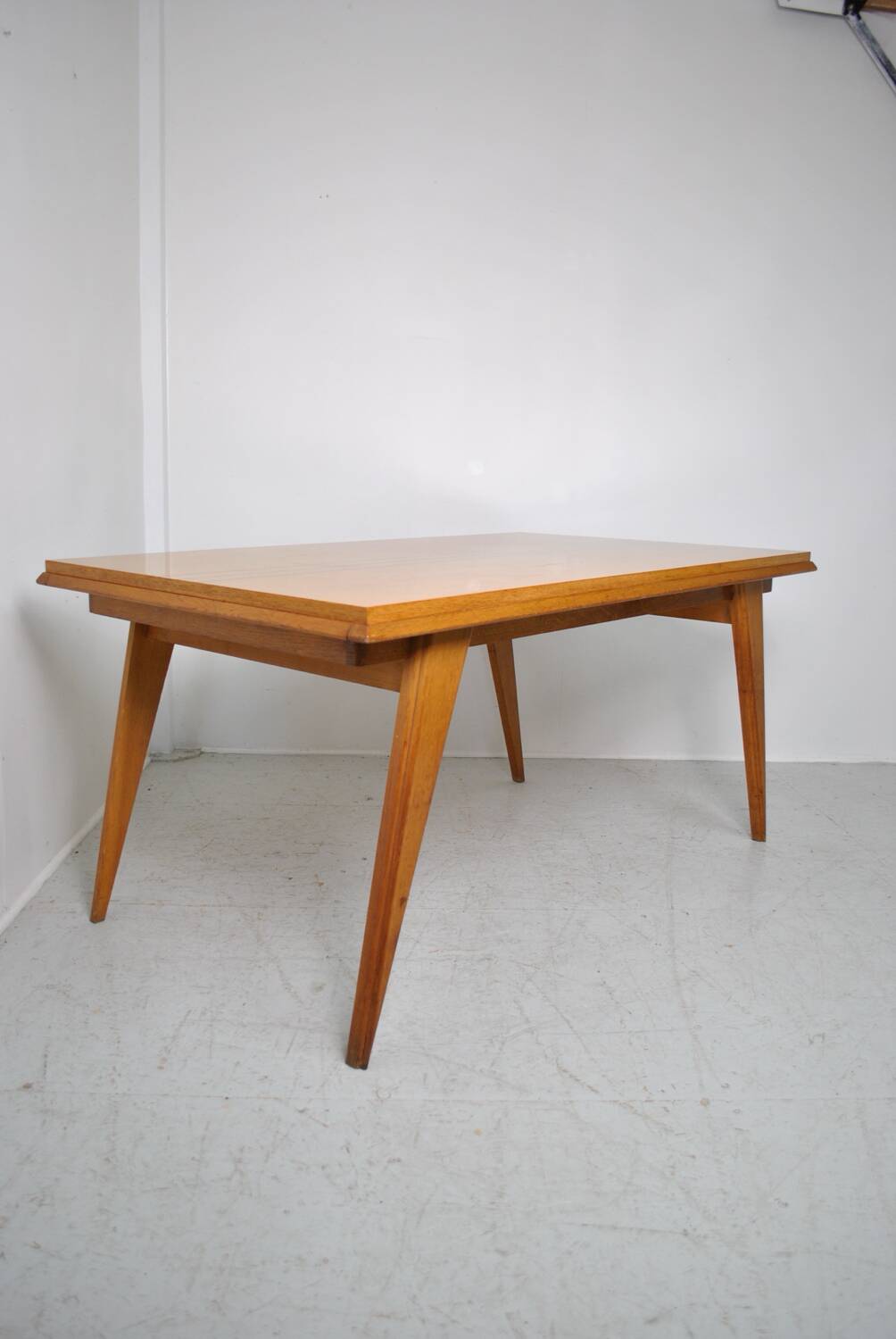 Table a manger pieds compas 1950