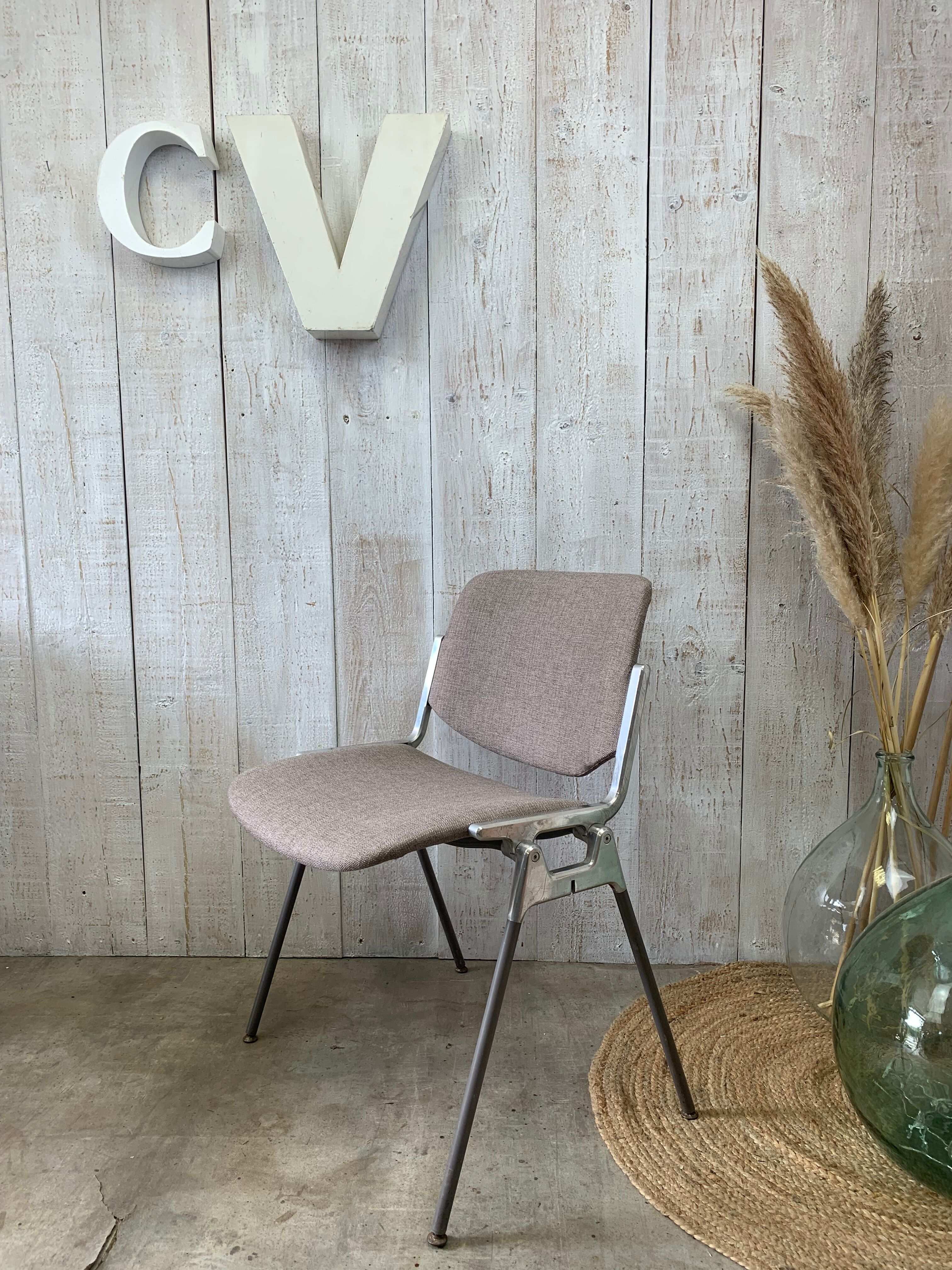 Series of 4 chairs by Piretti Giancarlo, Castelli