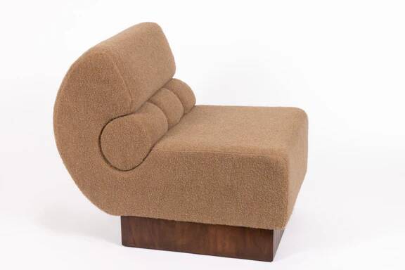 Fauteuil italien Schumacher en noyer et cachemire bouclé, 1970