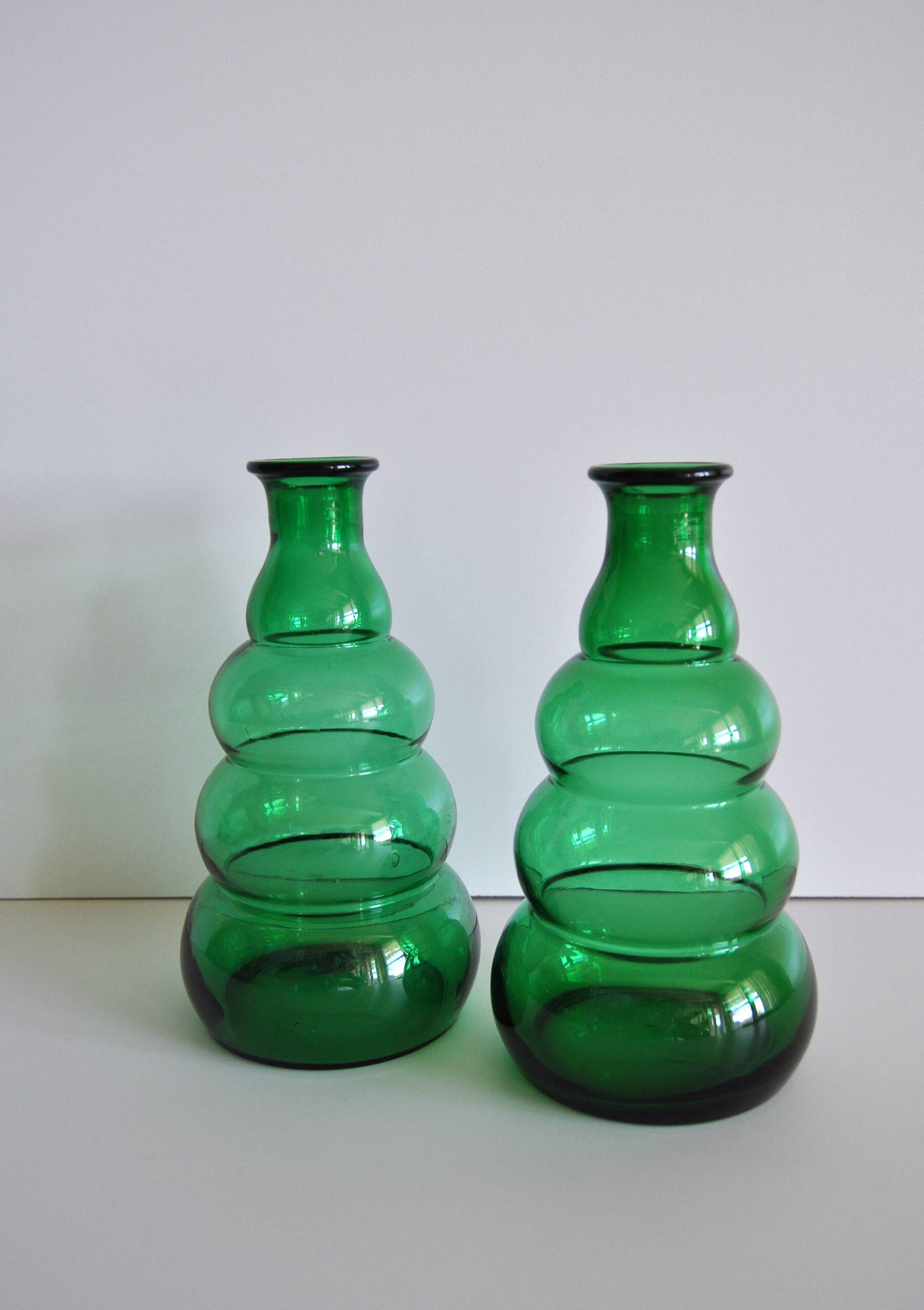 Edvin Ollers Green Glass Vases, Limmareds Glasbruk, Sweden, 1940s