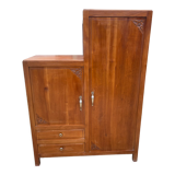 Asymmetrical cabinet