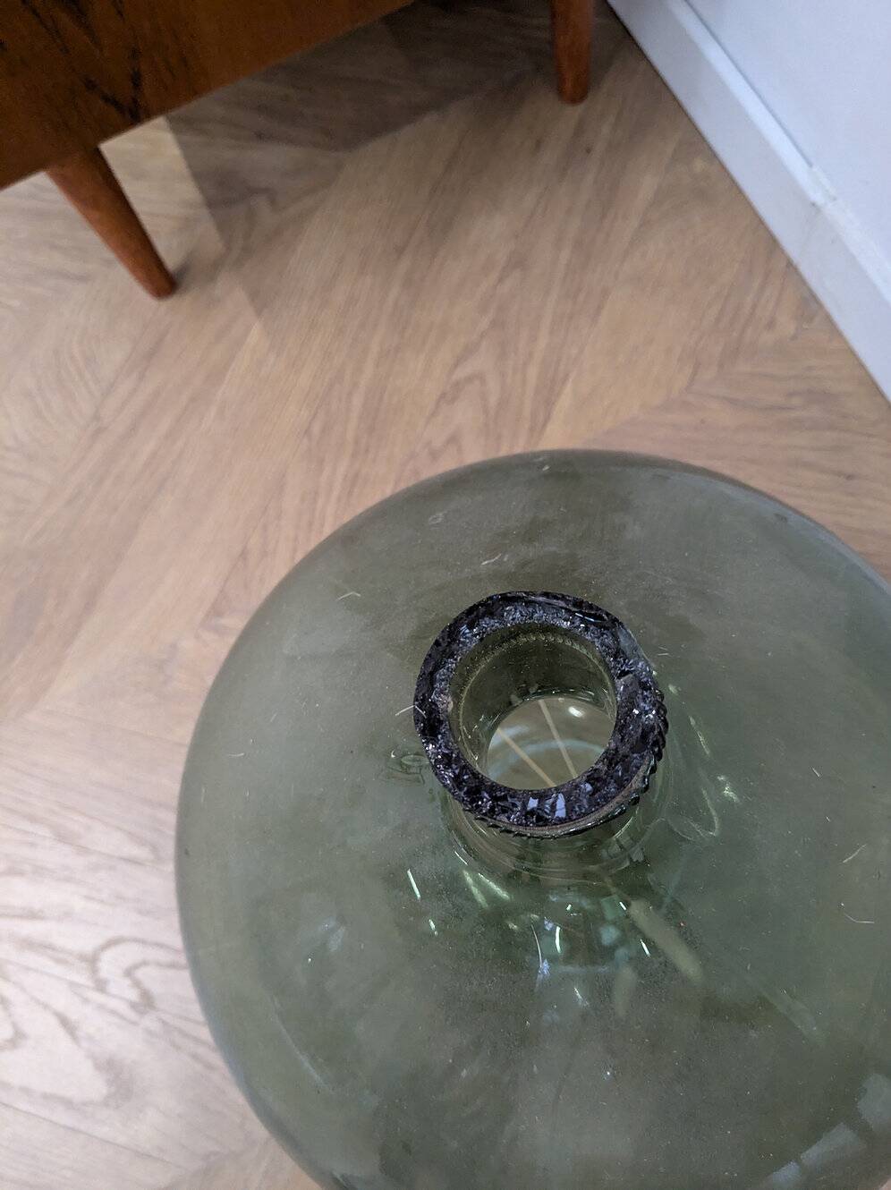 Give me Jeanne vintage vase.